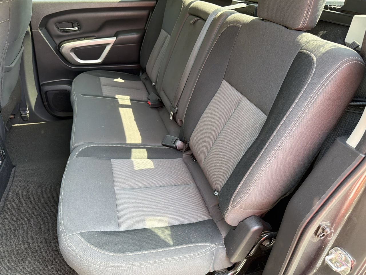 Used 2024 Nissan Titan SV w/ SV Convenience Package RWD image 20