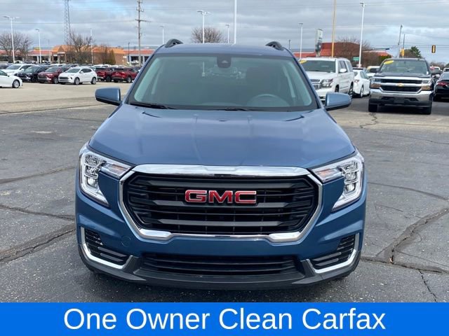 Certified 2024 GMC Terrain SLE w/ Driver Convenience Package image 2