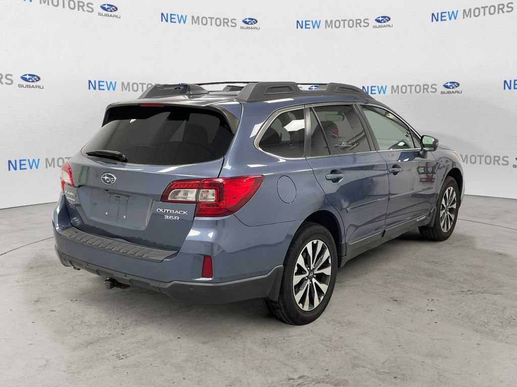 Used 2017 Subaru Outback 3.6R Limited AWD/4WD image 4