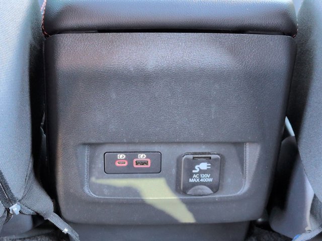 Used 2025 Nissan Frontier PRO-4X w/ Pro Convenience Package image 16