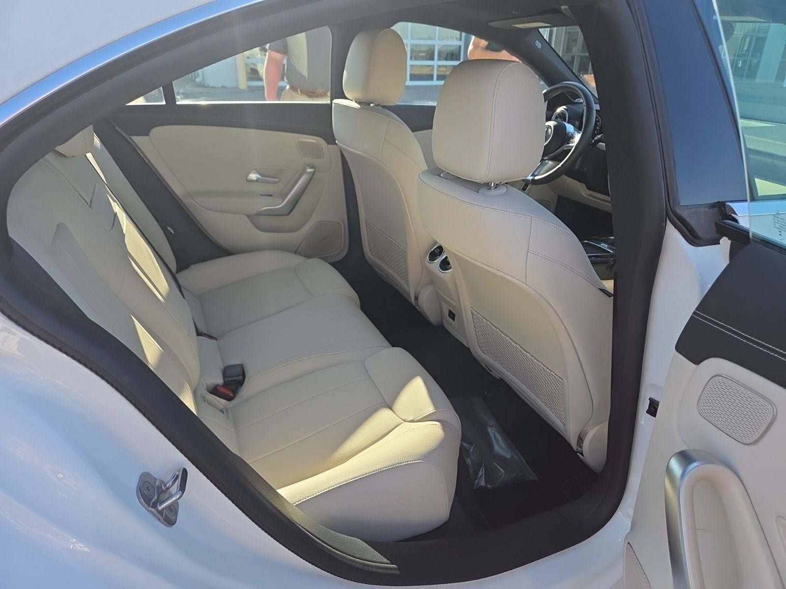 Used 2025 Mercedes-Benz CLA 250 4MATIC image 34