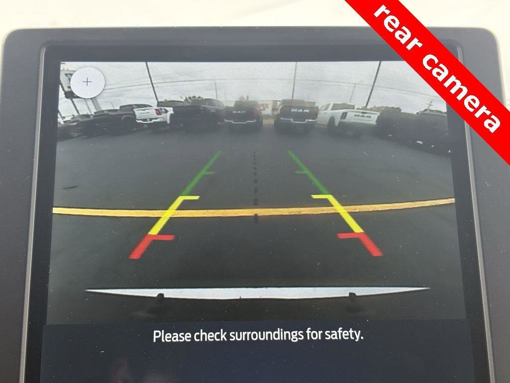 Used 2024 Ford Edge SEL image 5