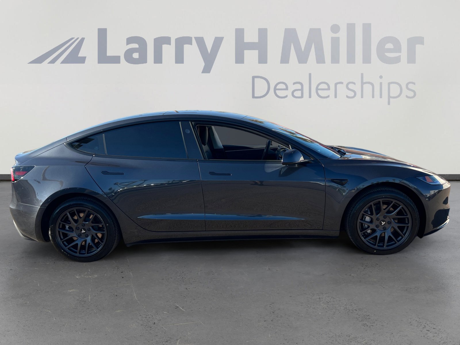 Used 2025 Tesla Model 3 Long Range image 6