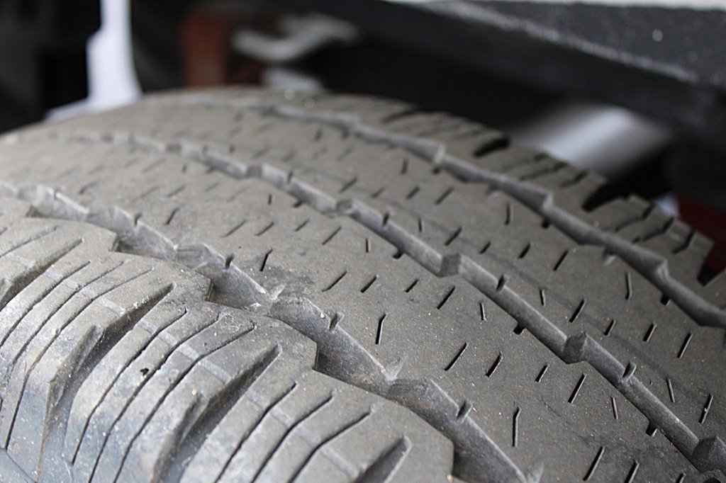 Used 2024 Ford Transit 250 148 Medium Roof w/ Load Area Protection Package image 31