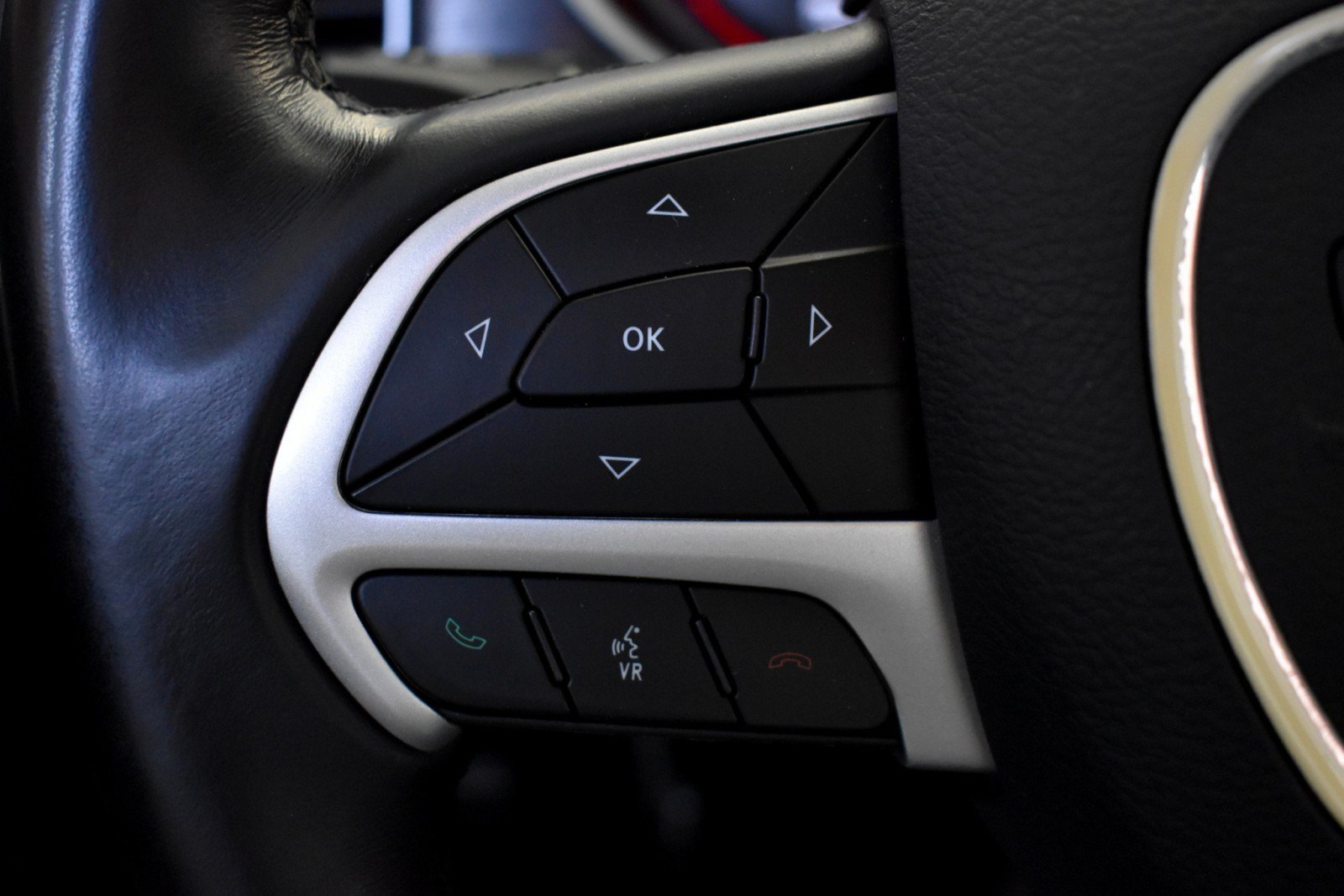Used 2018 Dodge Charger SXT Plus RWD image 18