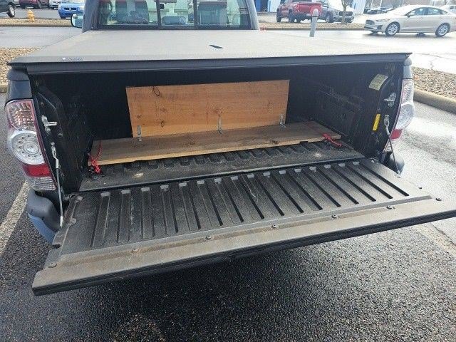 Used 2010 Toyota Tacoma 2WD Regular Cab image 10