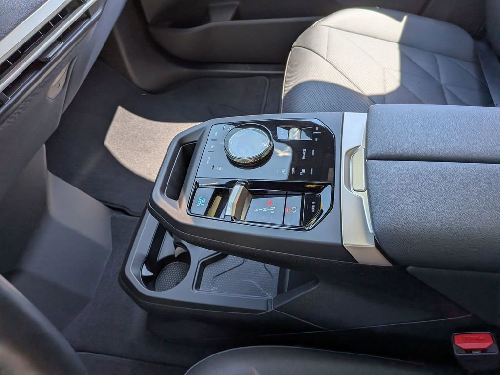 Used 2024 BMW iX xDrive50 w/ Premium Package AWD/4WD image 13