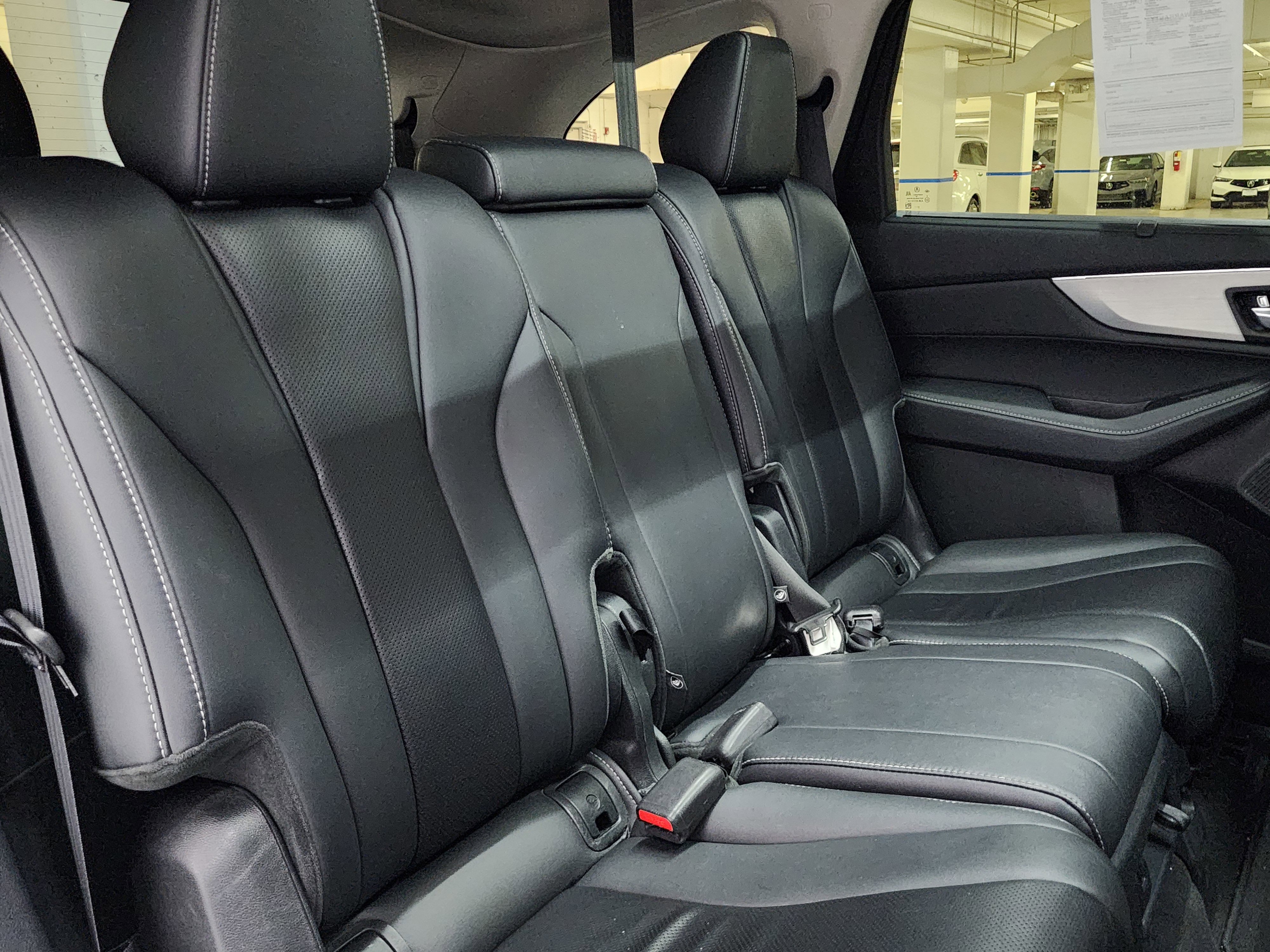 Used 2023 Acura MDX SH-AWD w/ Technology Package image 19