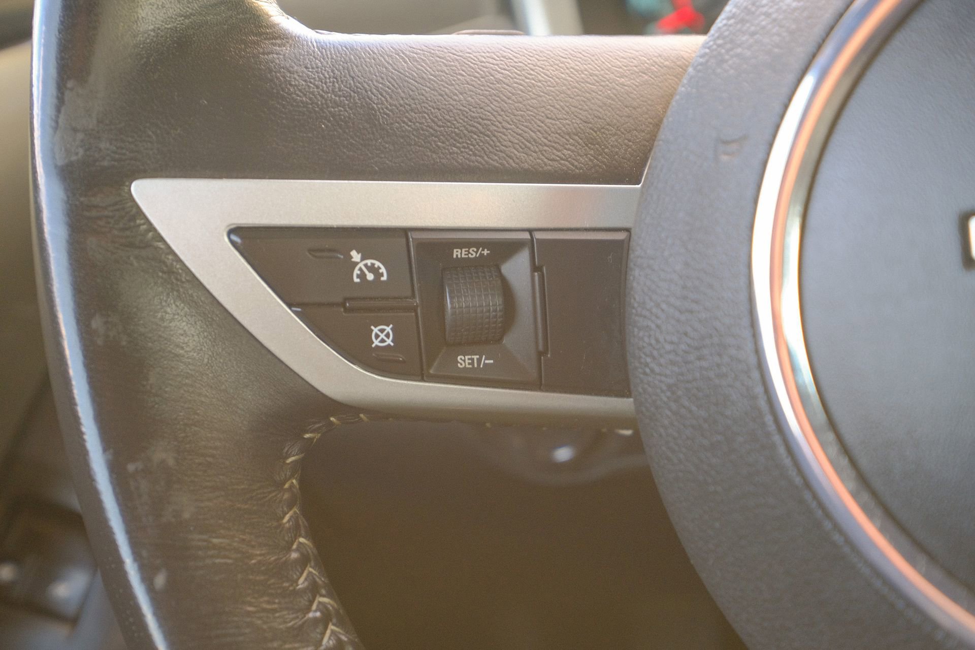 Used 2010 Chevrolet Camaro SS image 37