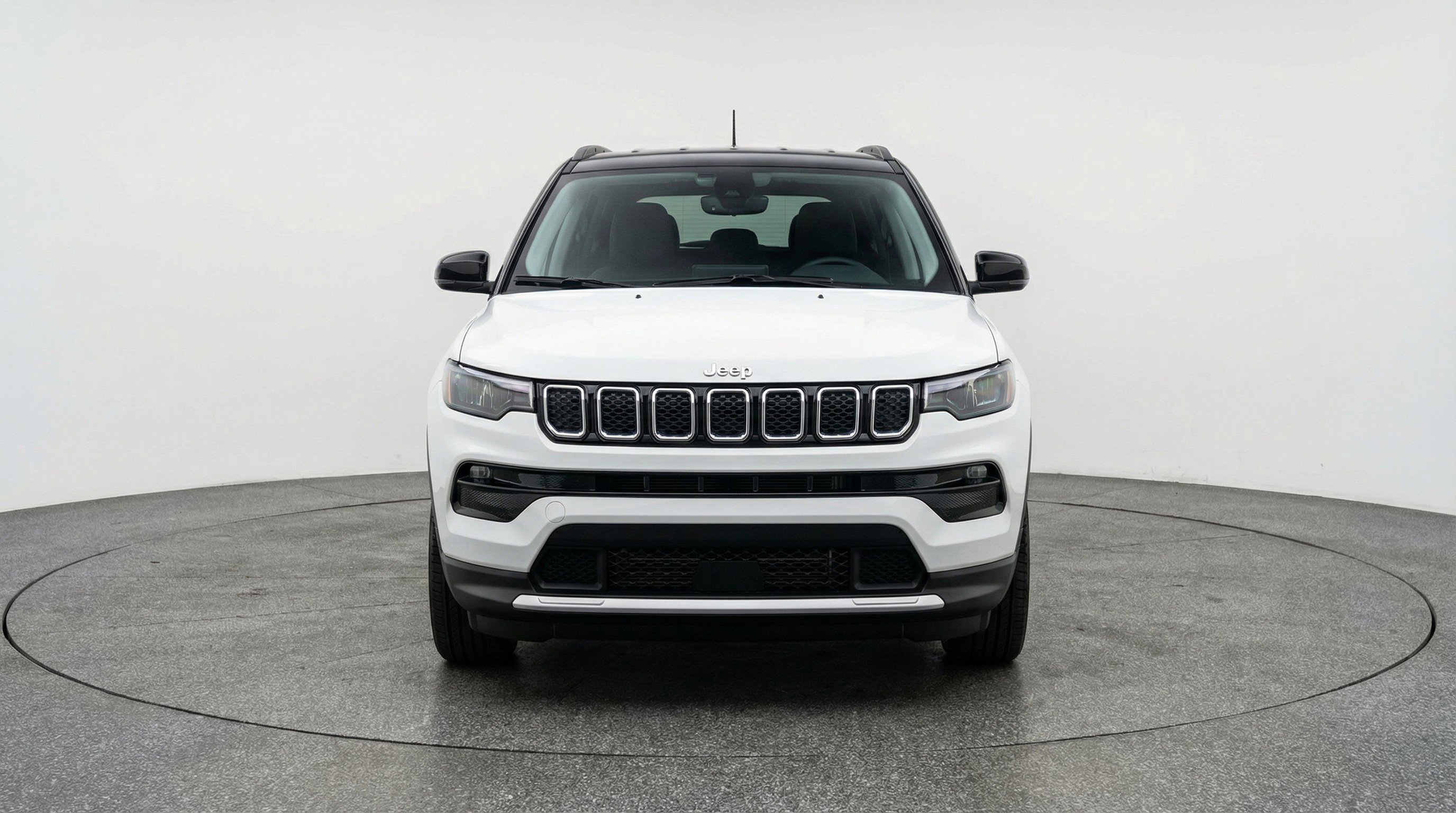 Used 2025 Jeep Compass Limited image 2