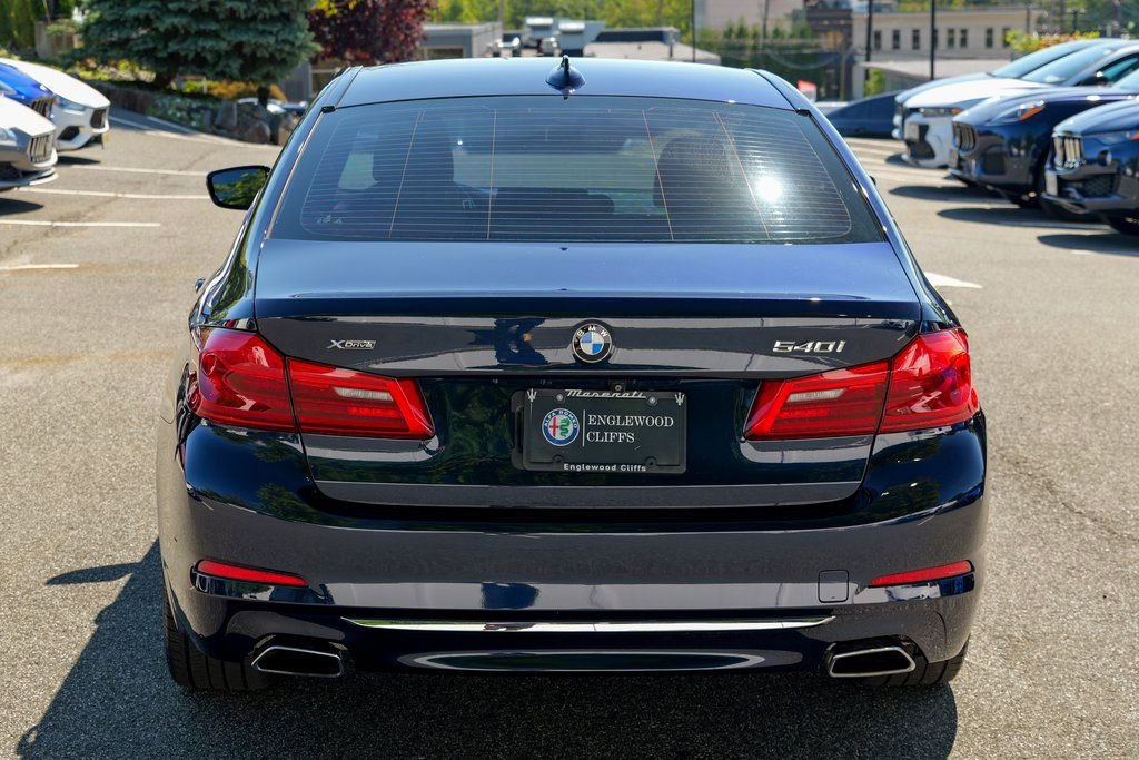 Used 2018 BMW 540i xDrive image 6