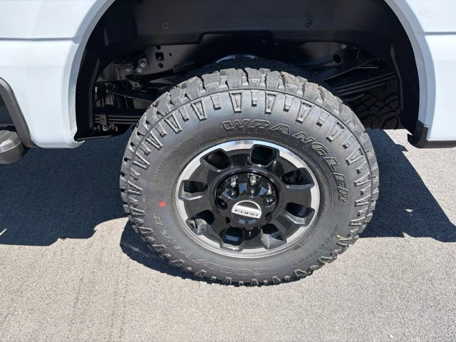 New 2026 Ford F250 Lariat w/ Tremor Off-Road Package AWD/4WD image 9