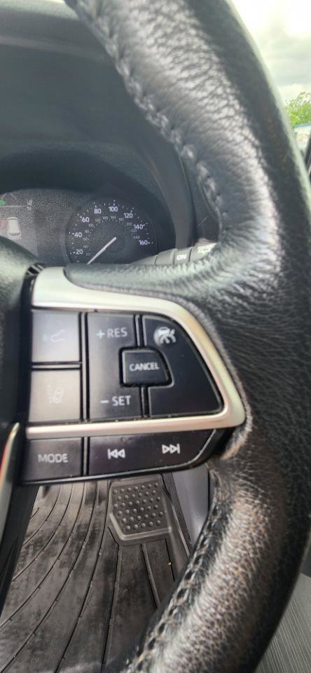 Used 2022 Toyota Sienna XLE image 24