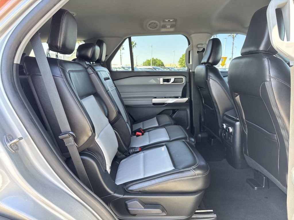 Certified 2023 Ford Explorer XLT w/ Equipment Group 202A image 26