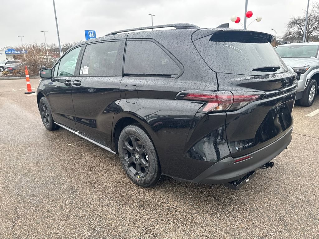New 2026 Toyota Sienna XLE Woodland Edition image 5