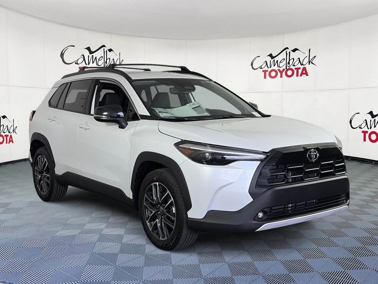 New 2026 Toyota Corolla Cross XLE w/ Convenience Package FWD image 2