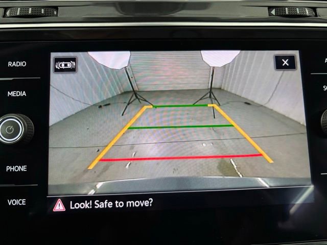 Used 2022 Volkswagen Tiguan SE image 22