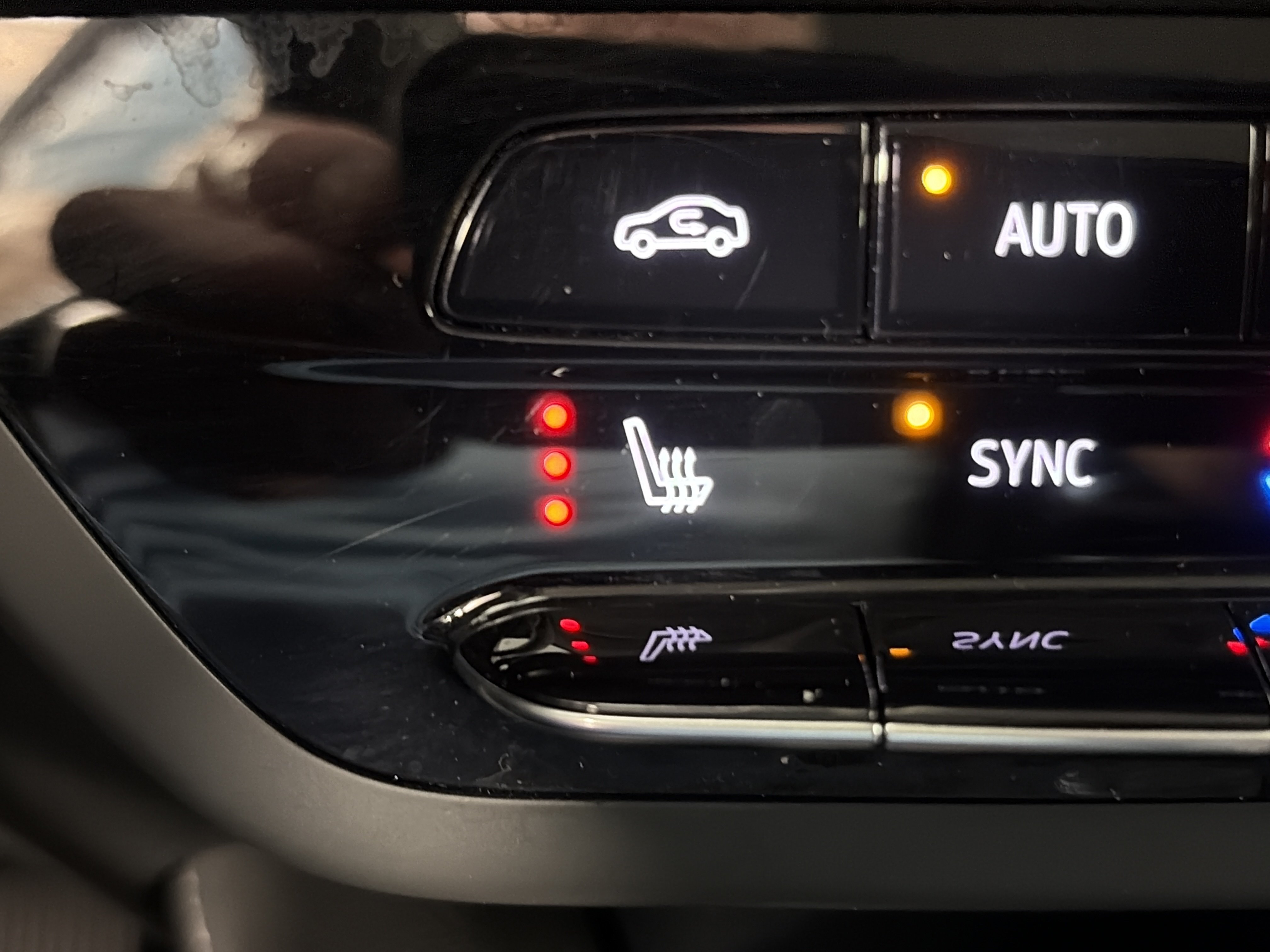 Used 2023 Buick Envision Preferred AWD/4WD image 24
