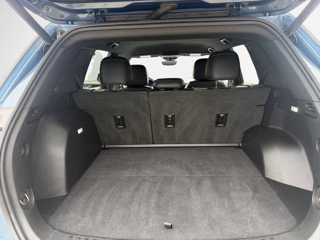 Used 2025 Chevrolet Equinox LT w/ Convenience Package II AWD/4WD image 25