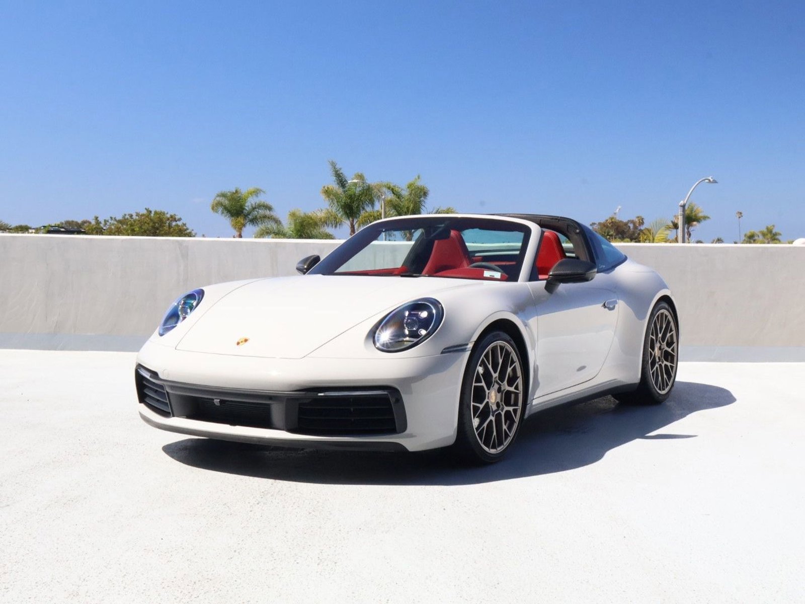 Certified 2022 Porsche 911 Targa 4S AWD/4WD image 6