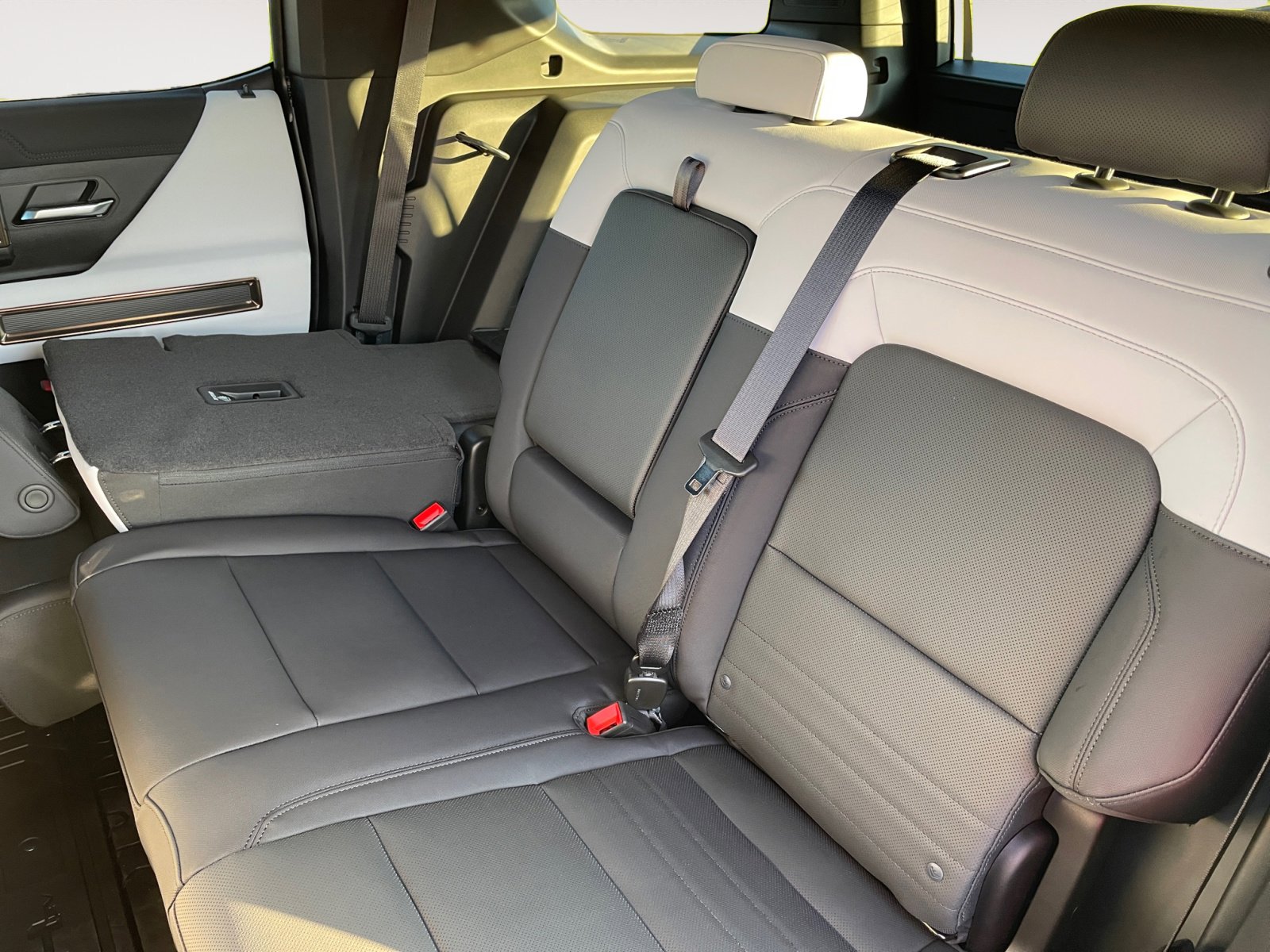 New 2025 GMC Hummer EV 2X image 13