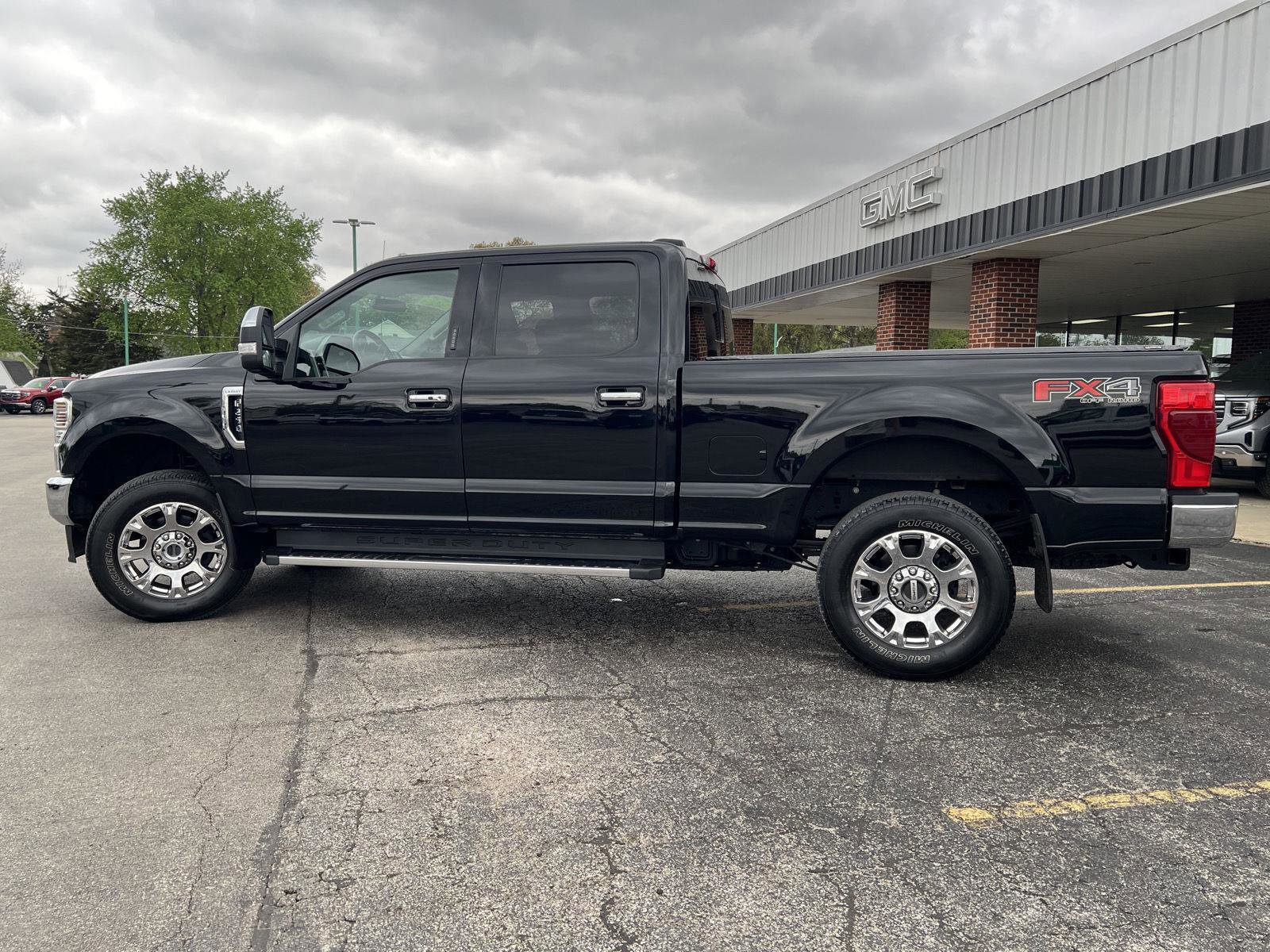 Used 2021 Ford F250 Lariat w/ Lariat Ultimate Package AWD/4WD image 11