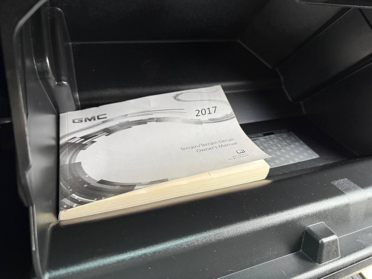 Used 2017 GMC Terrain SLT w/ Open Road Package image 34