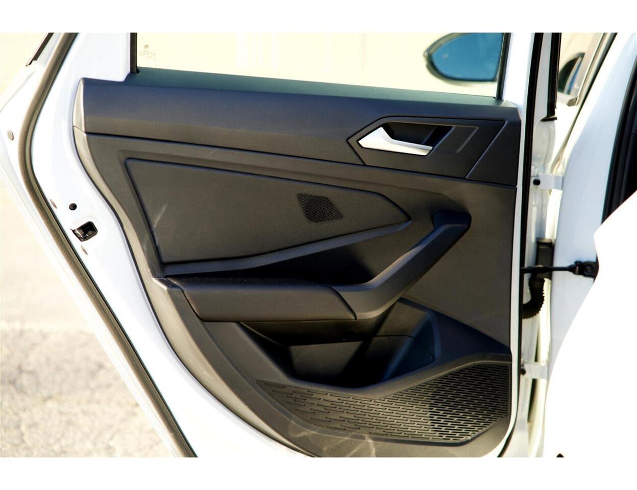 Used 2022 Volkswagen Jetta GLI Autobahn w/ GLI Black Package image 24