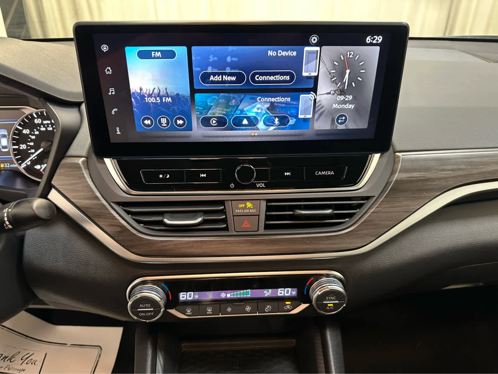 New 2025 Nissan Altima 2.5 SV AWD/4WD image 6
