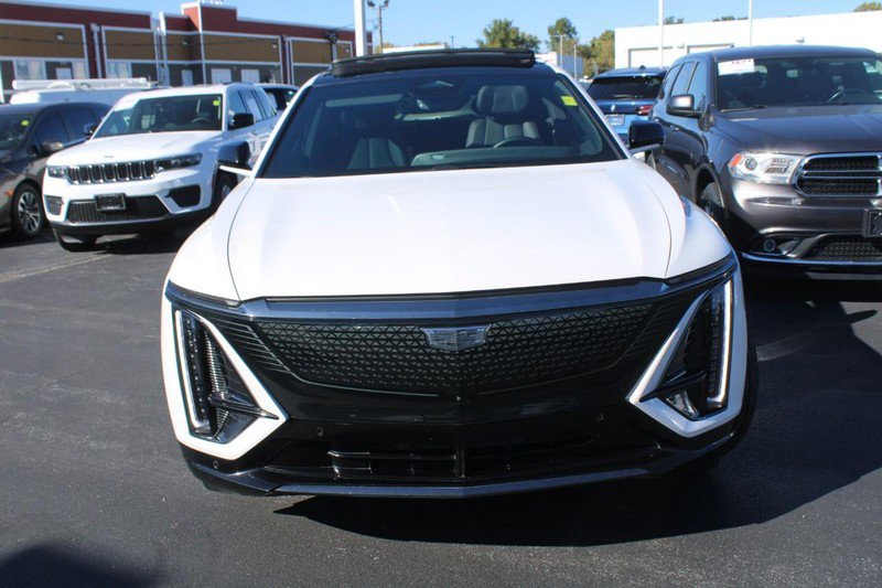 Used 2024 Cadillac Lyriq Sport image 10