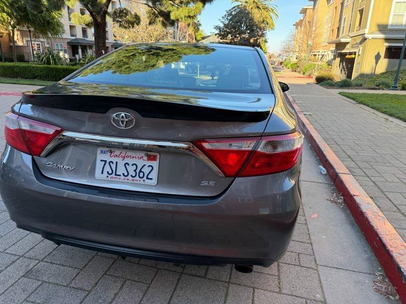 Used 2016 Toyota Camry SE FWD image 18