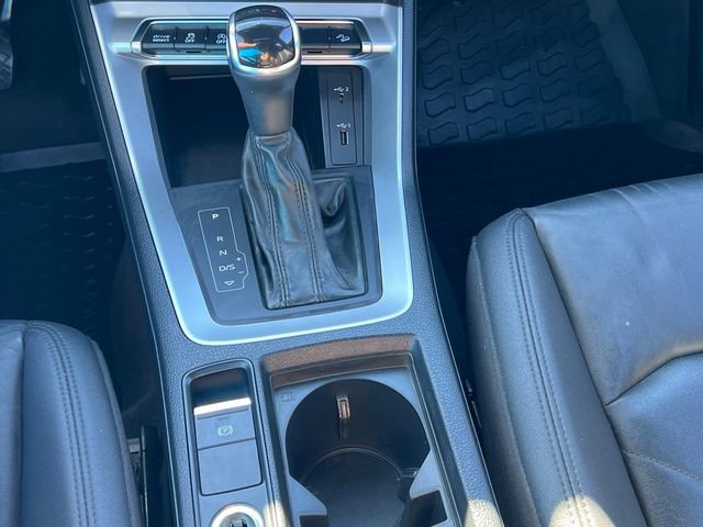 Used 2020 Audi Q3 2.0T Premium w/ Convenience Package image 16