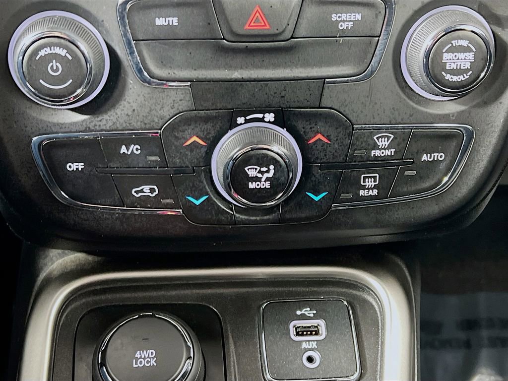 Used 2017 Jeep Compass Latitude w/ Popular Equipment Group image 15