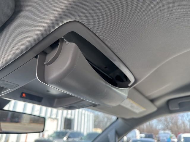 Used 2016 Chevrolet Silverado 1500 Custom w/ Custom Convenience Package image 19