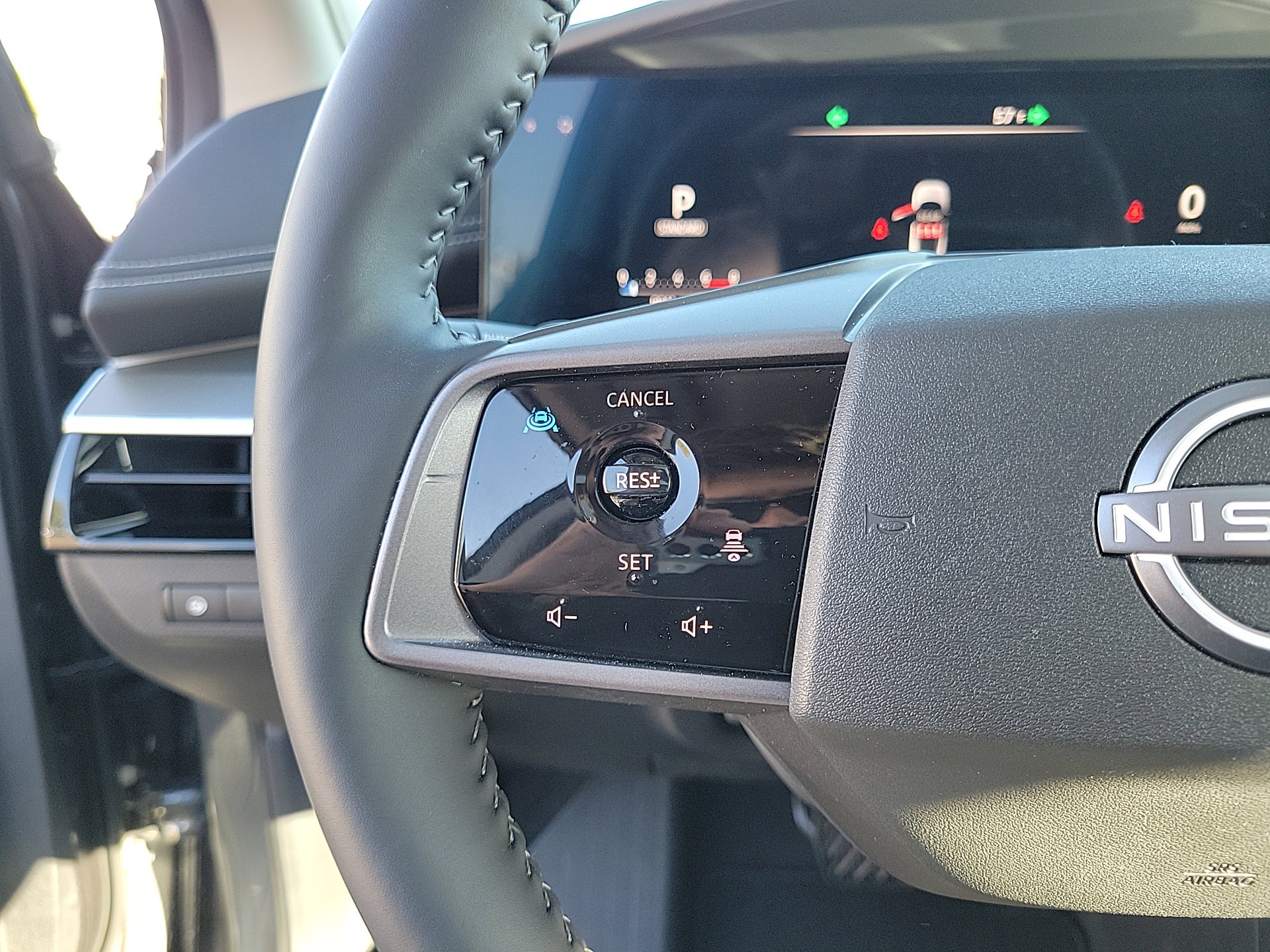 Used 2025 Nissan Murano SL image 23