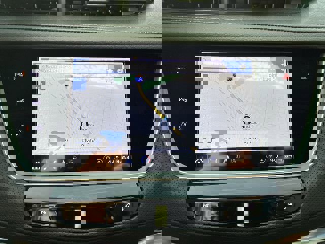 Used 2025 Cadillac XT5 Premium Luxury w/ Technology Package image 18