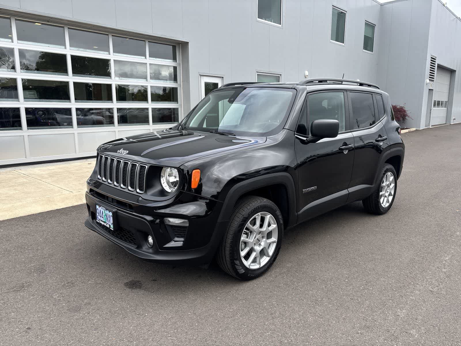 Certified 2022 Jeep Renegade Latitude w/ Convenience Group