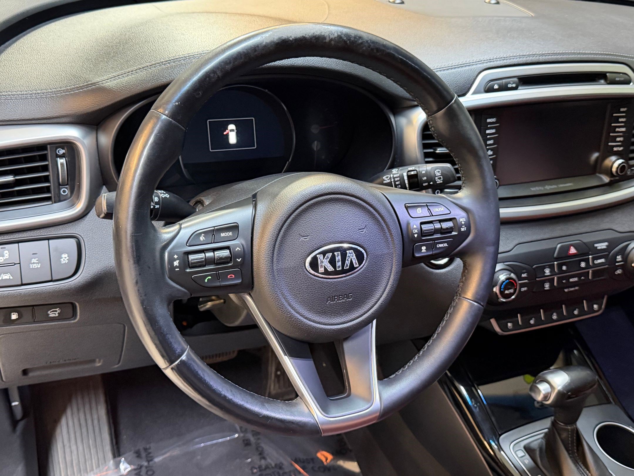 Used 2017 Kia Sorento SX FWD image 4