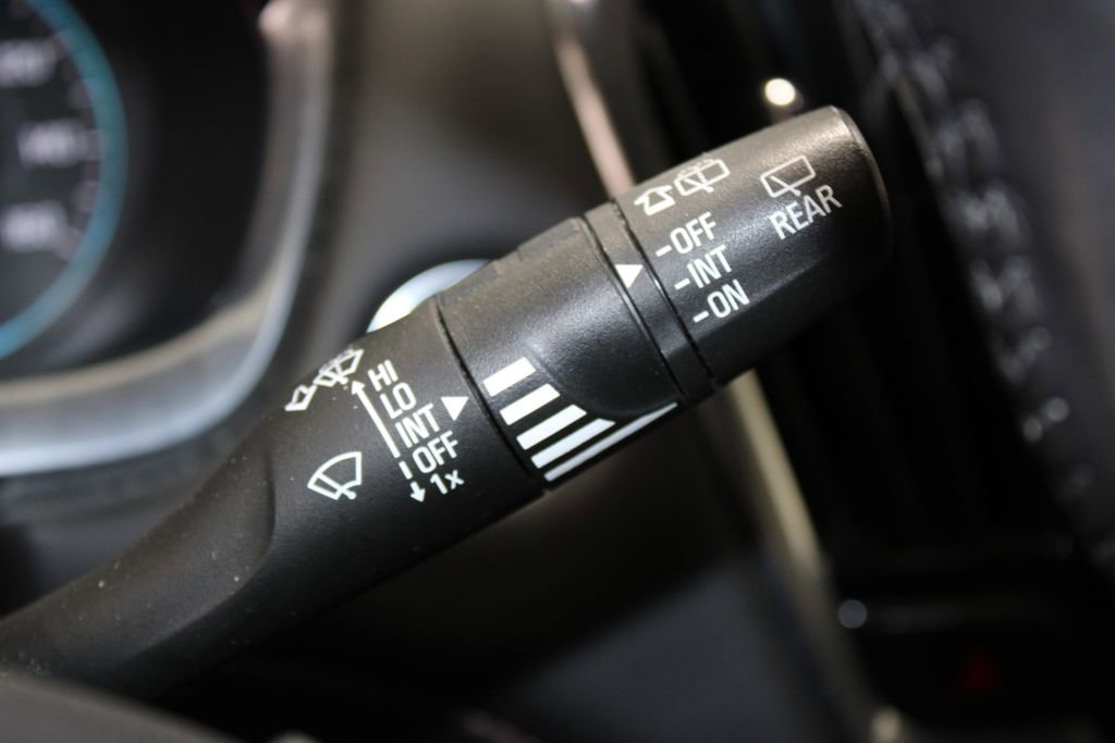 Used 2021 Chevrolet Traverse RS image 19