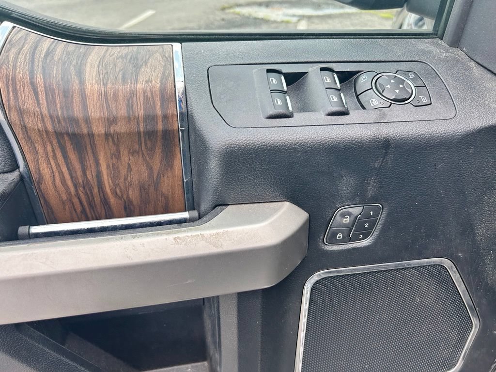 Used 2019 Ford F150 Lariat w/ Trailer Tow Package AWD/4WD image 16