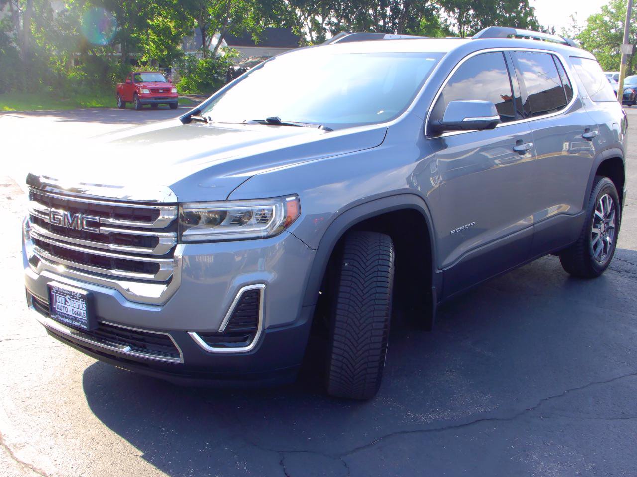 Used 2020 GMC Acadia SLE w/ Driver Convenience Package FWD image 3