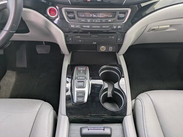 Certified 2020 Honda Pilot Touring image 21