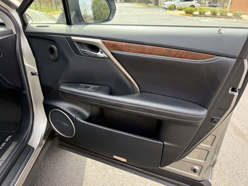 Used 2021 Lexus RX 450hL AWD w/ Premium Package image 15