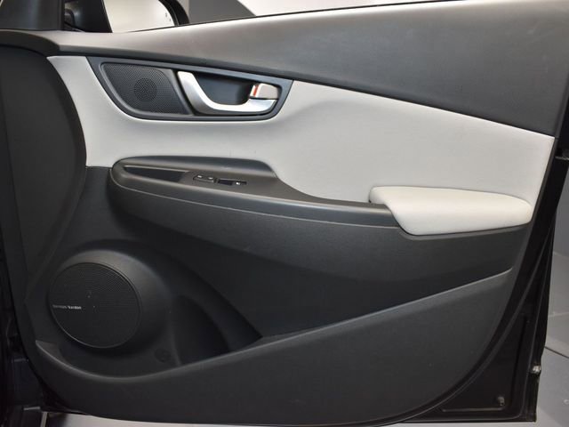 Used 2022 Hyundai Kona Limited image 13