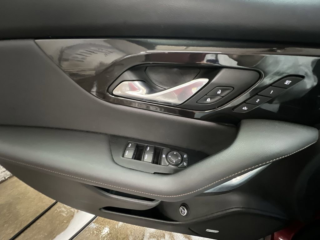 Used 2019 Chevrolet Blazer Premier w/ Sun and Wheels Package image 24