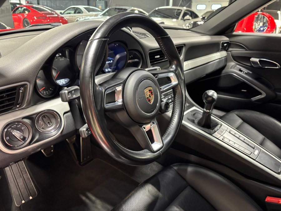 Used 2017 Porsche 911 Carrera S image 25