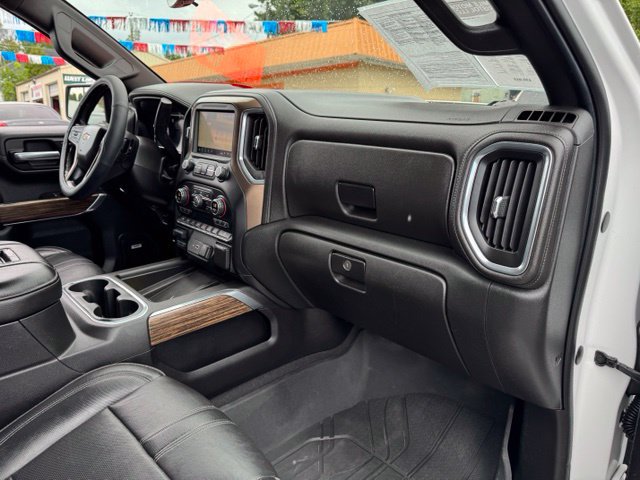 Used 2019 Chevrolet Silverado 1500 High Country w/ Technology Package AWD/4WD image 16
