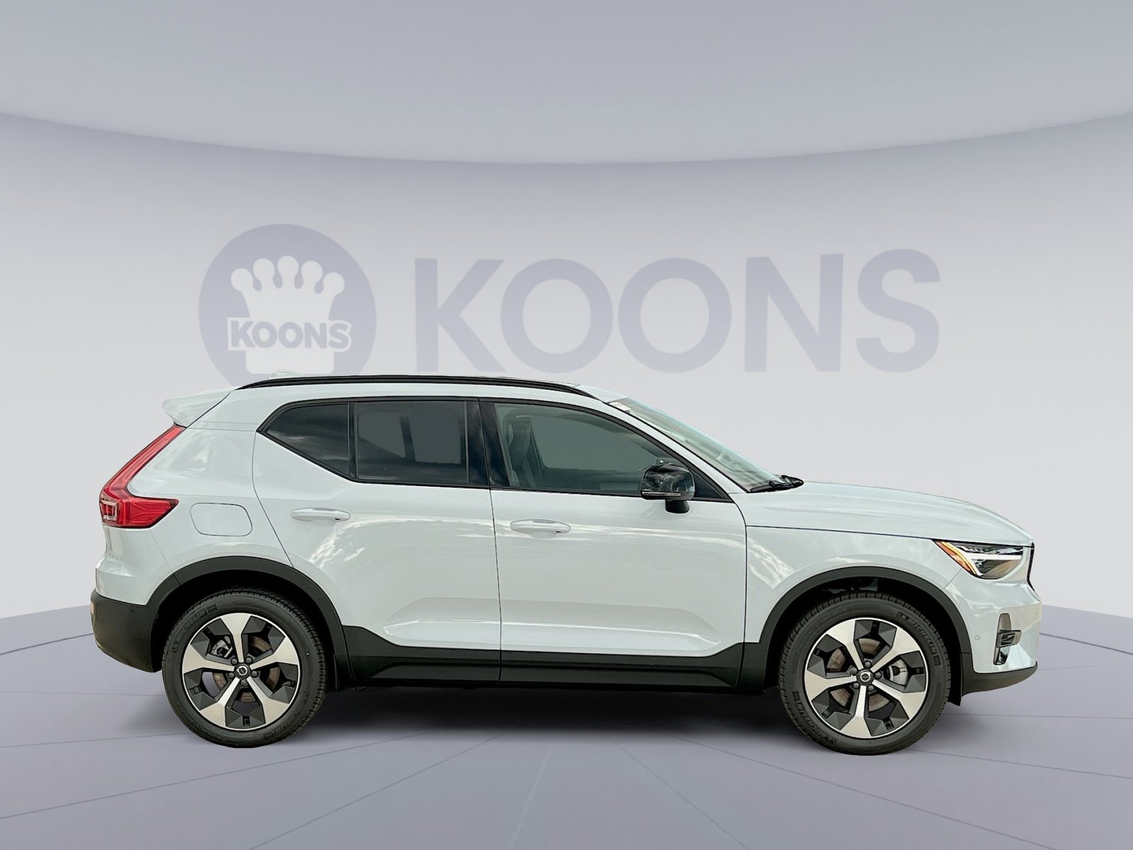 New 2026 Volvo XC40 B5 Plus w/ Protection Package Premier image 8