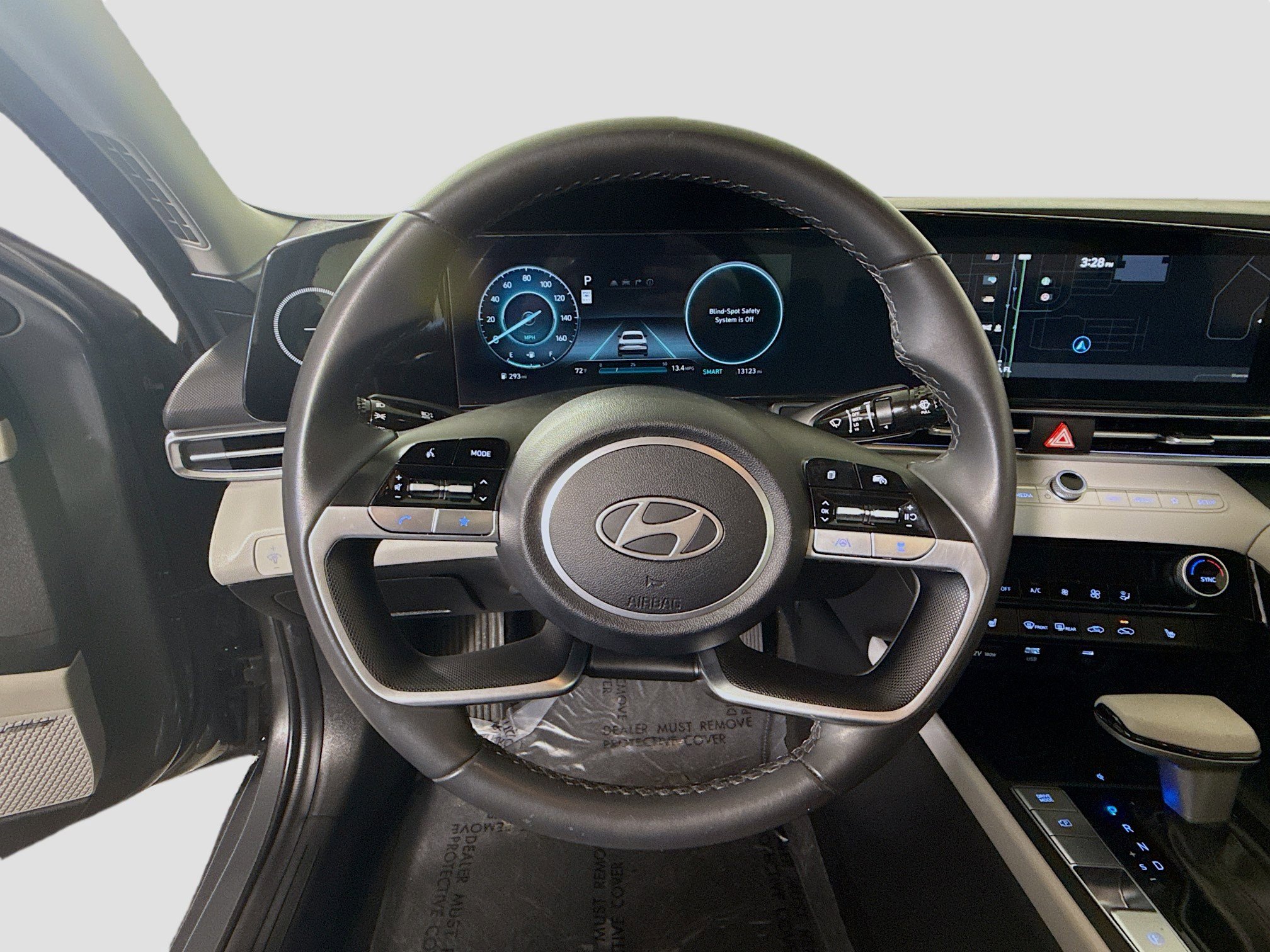 Used 2025 Hyundai Elantra Limited image 13