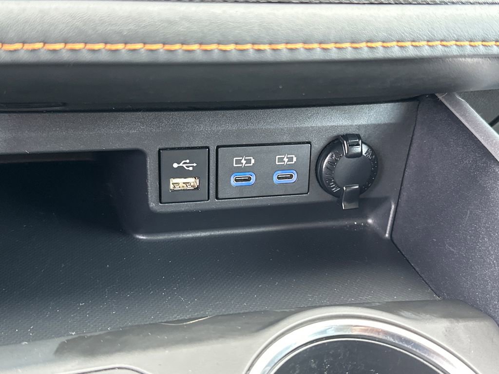 Used 2022 Toyota Highlander Bronze Edition image 35